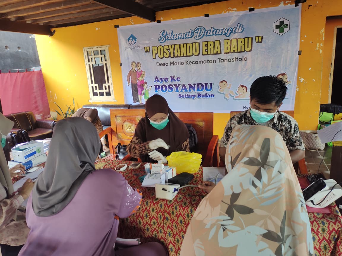 Pemerintah Desa Mario Bersama Puskesmas Wewangreu Gelar Posyandu di Balai Desa